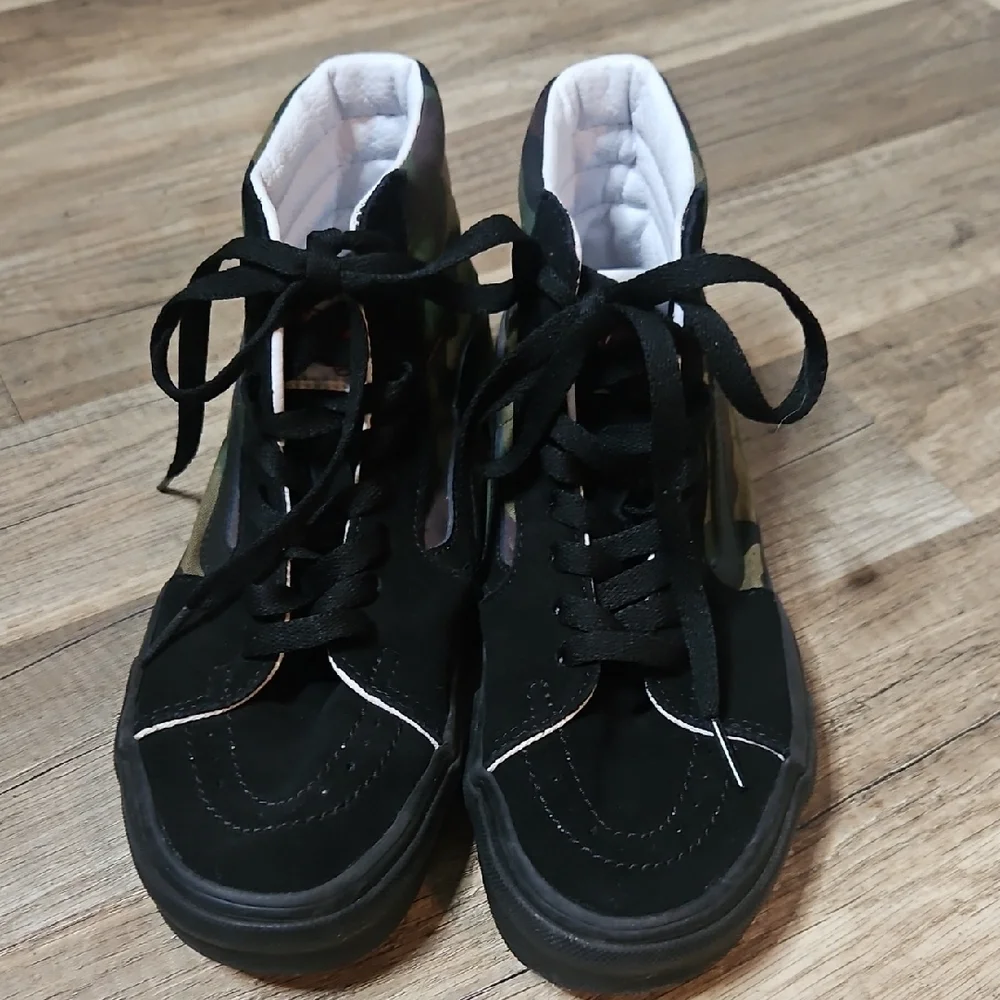 Vans Camo and Black High-Top Sneakers - Picture 3 of 6